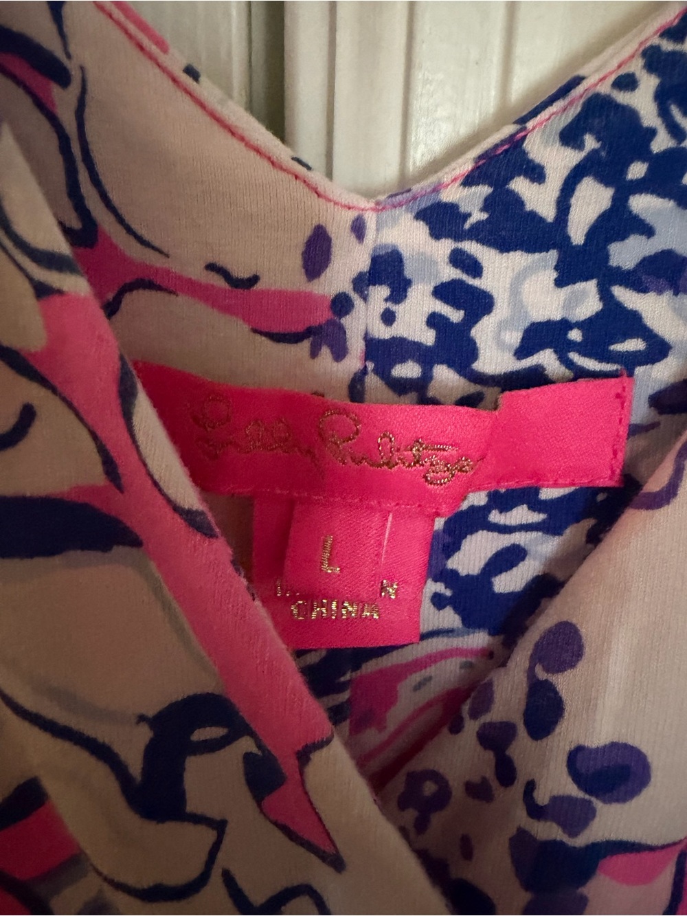 Lilly Pulitzer Pink & Blue Floral V-Neck Mini Dress SZ LG - Picture 3 of 3